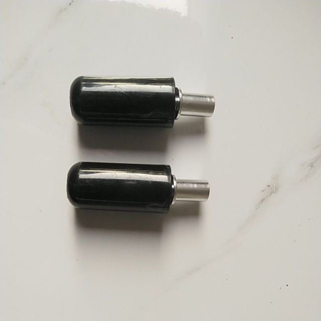 Cặp đôi gù chống đổ dùng các loại xe