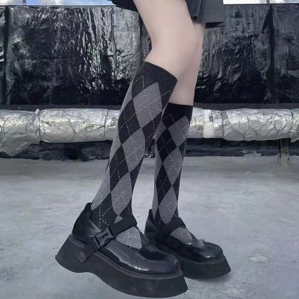 Vớ họa tiết kim cương dài đến đầu gối xinh xắn nhiều màu tùy chọn cho nữ