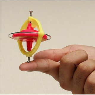 Con quay hồi chuyển UFO có nhạc + đèn led