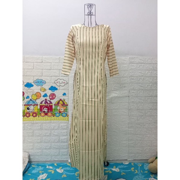 Áo dài hoa 3d siêu lụa- size L eo 73-78cm