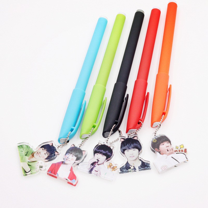 Bút bi tín hiệu hình dáng dễ thương cho fan của nhóm nhạc tfboys