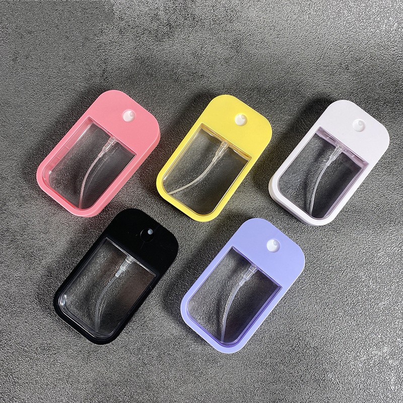 Bình Xịt Bằng silicone Màu Kẹo Kèm Móc Tiện Dụng