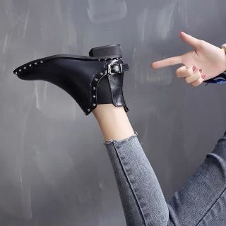 (Hàng order1 5 ngày) boot nữ cổ ngắn dập đinh