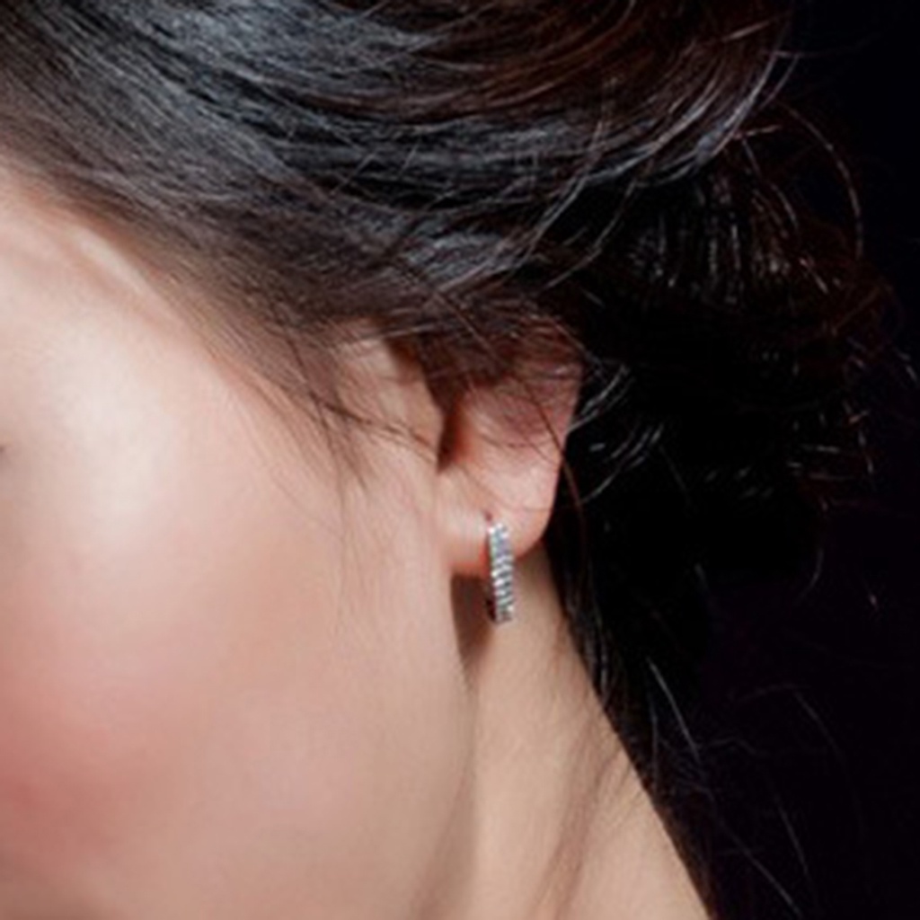 (Hàng có sẵn) Bông tai mạ bạc đính đá sang trọng