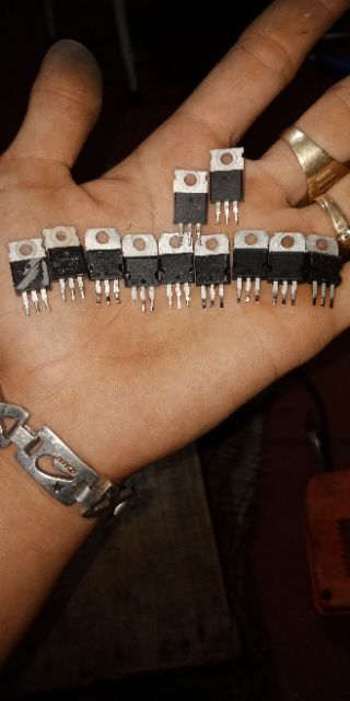 Mosfets hàng tháo máy chính hãng.70n08..80n70..k4145..75nf75