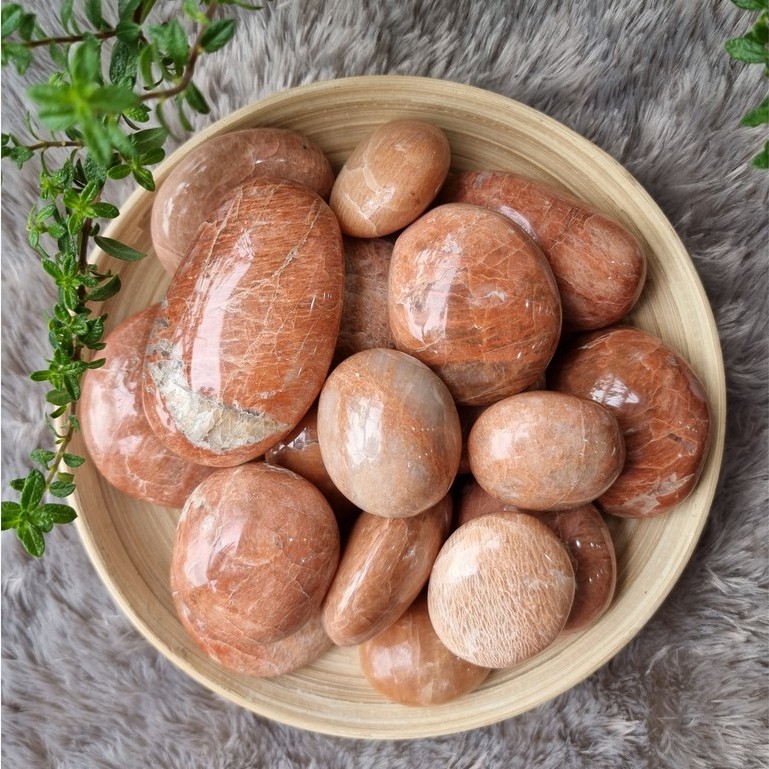 Viên đá thanh tẩy Sunstone (Palm Sunstone, đá Mặt Trời)- đá phong thủy dùng trong Tarot, Reiki, thiền định