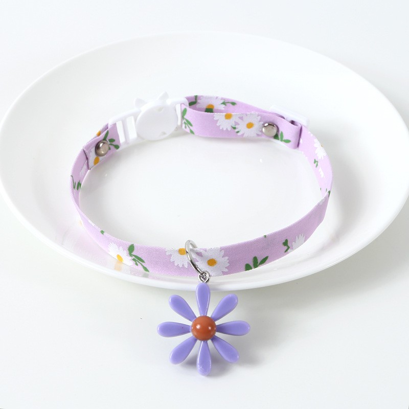 Vòng cổ cho mèo hình bông hoa