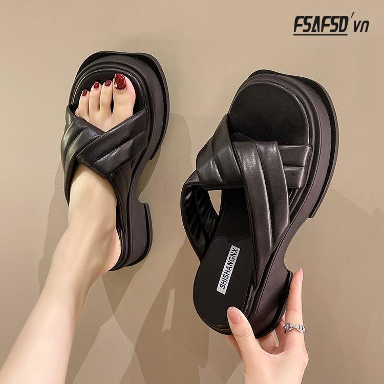 Dép Đế Dày Hở Ngón Chống Trượt Thiết Kế Mới Thời Trang Mùa Hè Dành Cho Nữ 2022