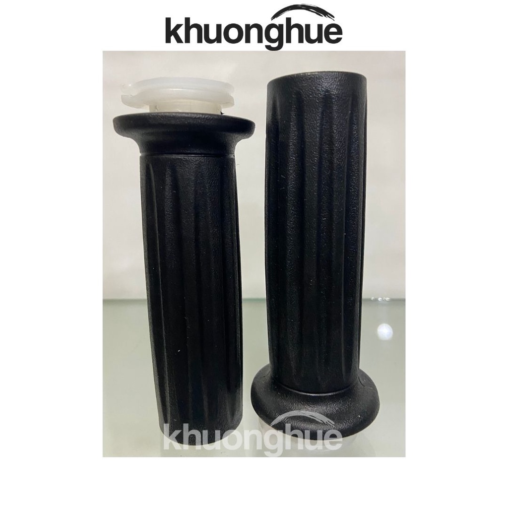 Bao tay phải Atila Elizebeth