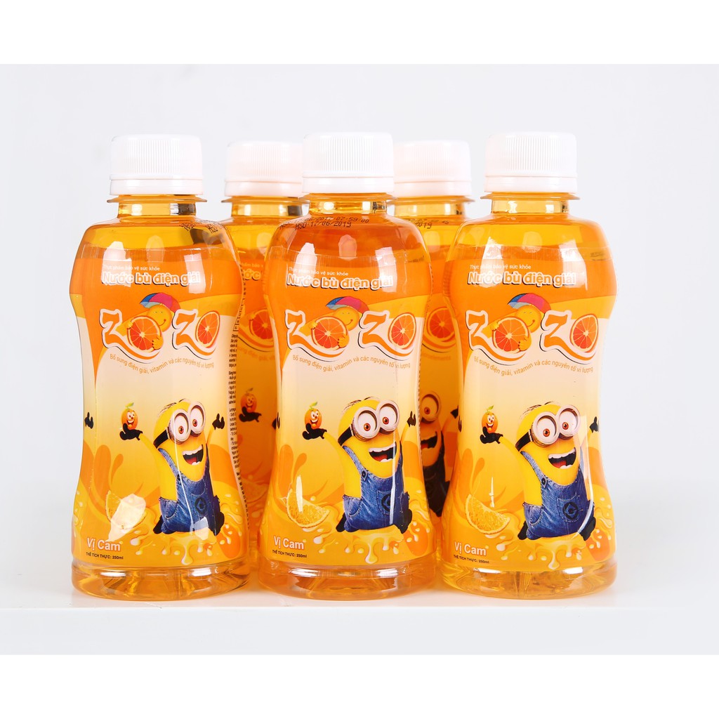 Nước uống bù điện giải ZOZO chai 250 ml vị cam, chanh và Việt quất hỗ trợ bổ sung nước, chất điện giải và vitamin