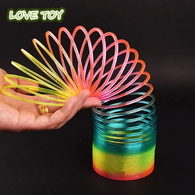 Đồ chơi vòng lò xo ma thuật nhiều màu sắc đẹp mắt dành cho bé