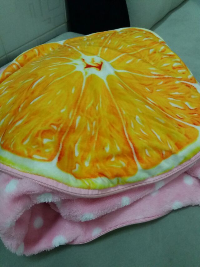 Gối chăn 2 trong 1 vải bông tuyết in hình trái cây 3D