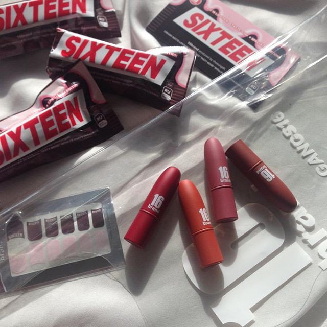 (auth 100%) [HOT] Son lì Thỏi Ống Bơ 16 Brand Taste Chu Edition cực xinh và dễ thương cho ce | BigBuy360 - bigbuy360.vn