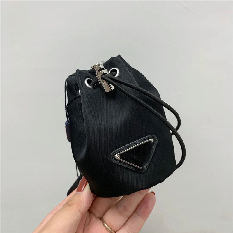 Túi Đeo Chéo Mini Dây Rút Thời Trang Dành Cho Nữ