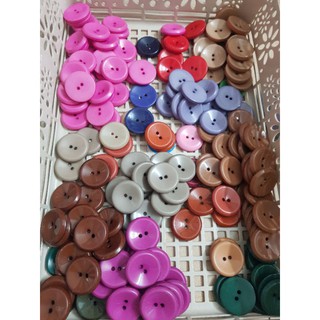 Cúc áo vest bằng nhựa 3 cm và 2,5 cm