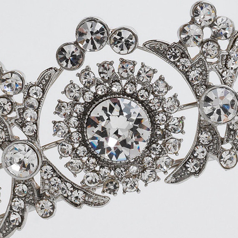 Vương miện cô dâu kiểu công chúa cổ điển