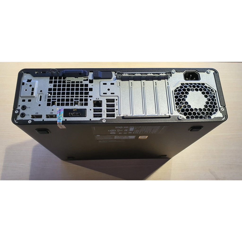 Máy tính đồng bộHP EliteDesk 800 G3 :  i5-7500@3.40GHz /256GB SSD /8GB RAM /Windows 10 Pro