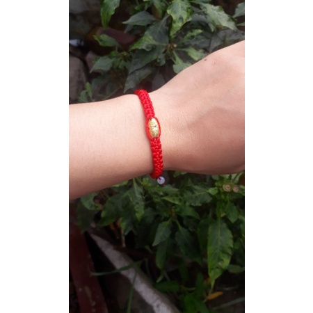 Vòng tay chỉ đỏ may mắn