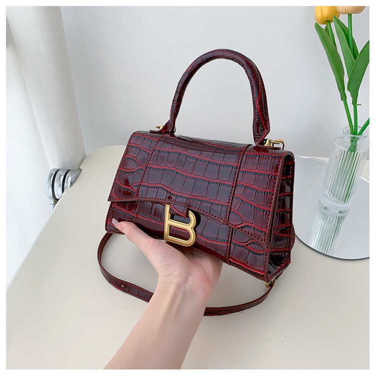 Túi Đeo Chéo Một Bên Vai Thời Trang Mới 2022 Dành Cho Bạn Nữ