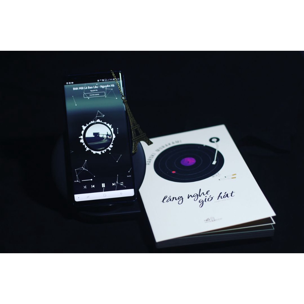 Sách - Lắng Nghe Gió Hát - NNB