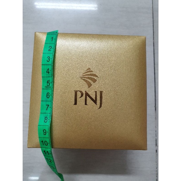 Hộp đựng trang sức vàng PNJ (1 vòng tay + 1 bông tai)