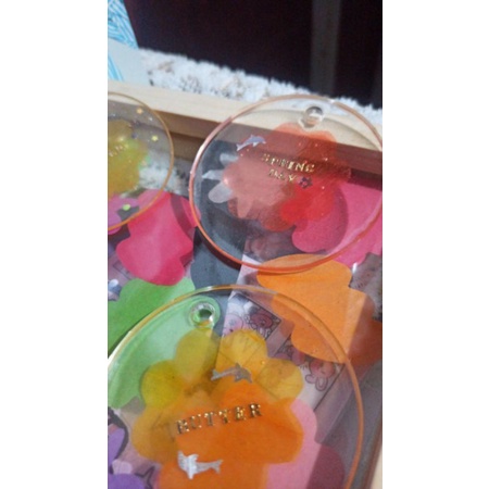 MÓC KHÓA HOA GIẤY PTD BTS