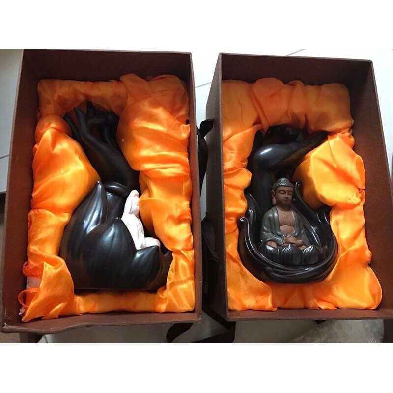 Thác khói trầm hương quan âm tọa đài sen