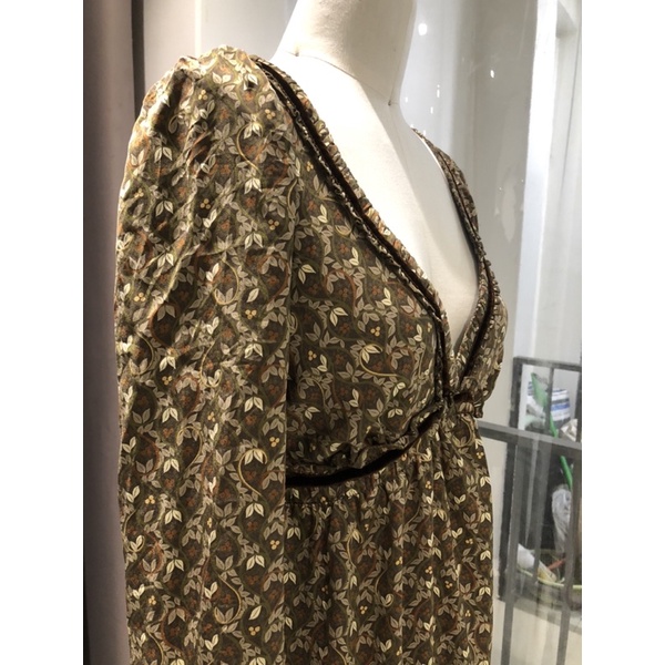 Đầm empirecut size S