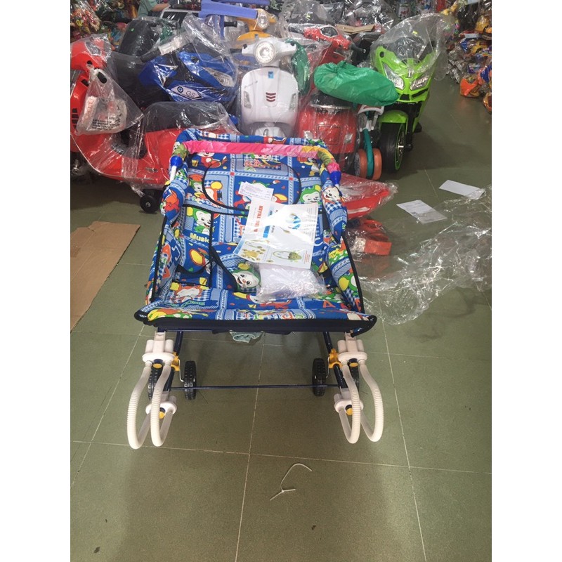 Xe 4 nhún ăn bột Hoàng Thành