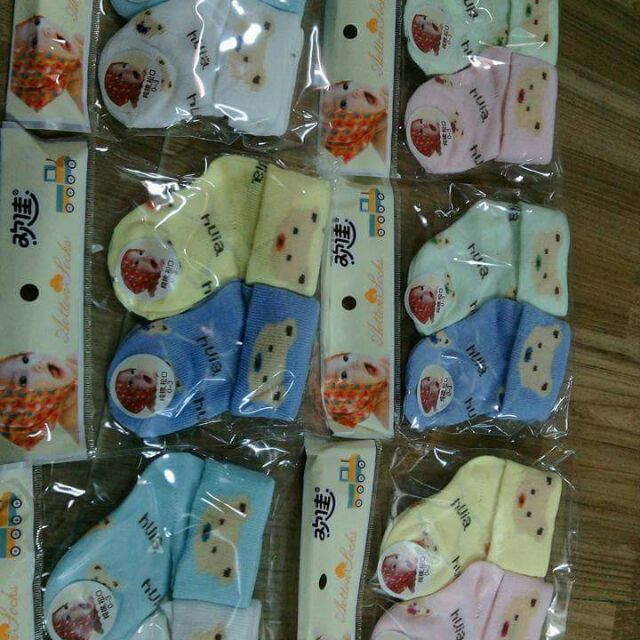Combo 1 set  tất cho bé sơ sinh-3 tháng(1 set gồm 2 đôi)