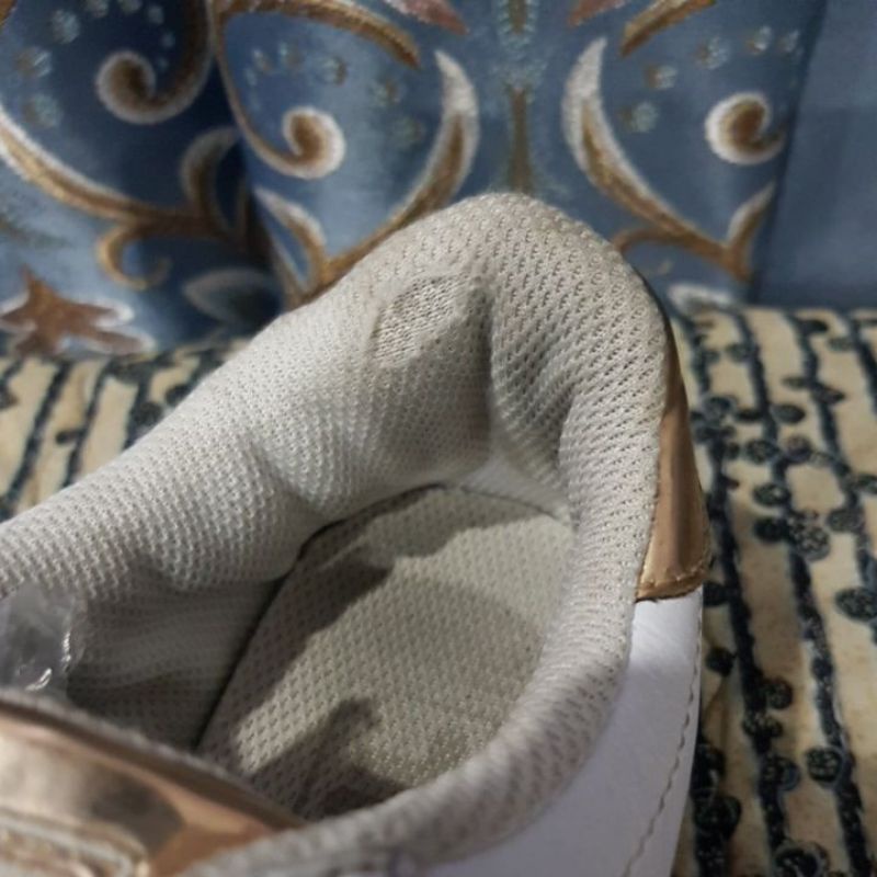 GIÀY SI THỂ THAO DA THẬT - ĐỘ MỚI 85% -SALE