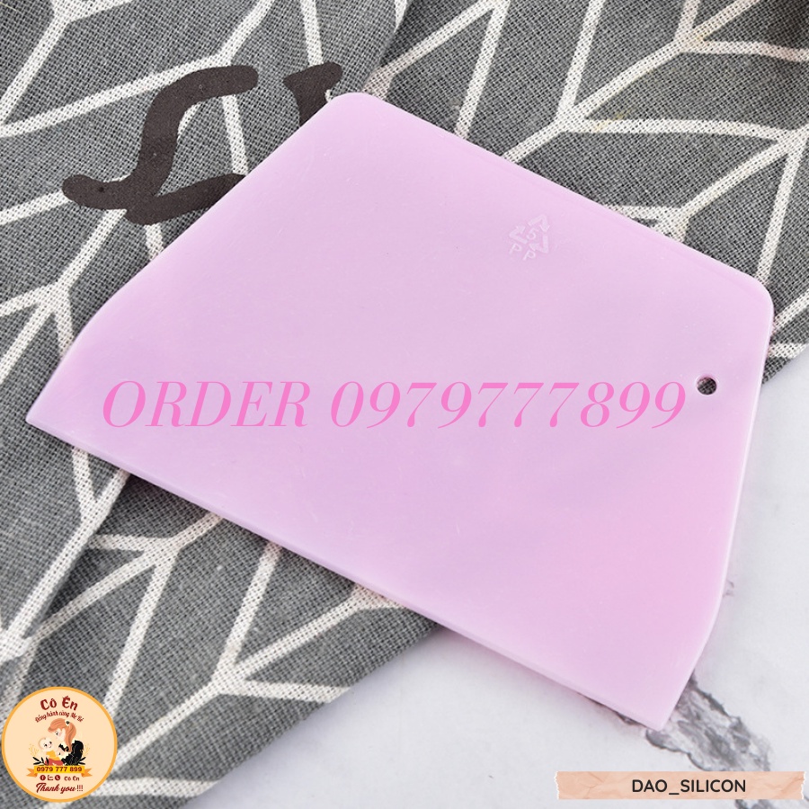 Dao cắt bột silicon loại chắc chắn, cao cấp dùng làm bánh, trang trí bánh kem, nạo bột