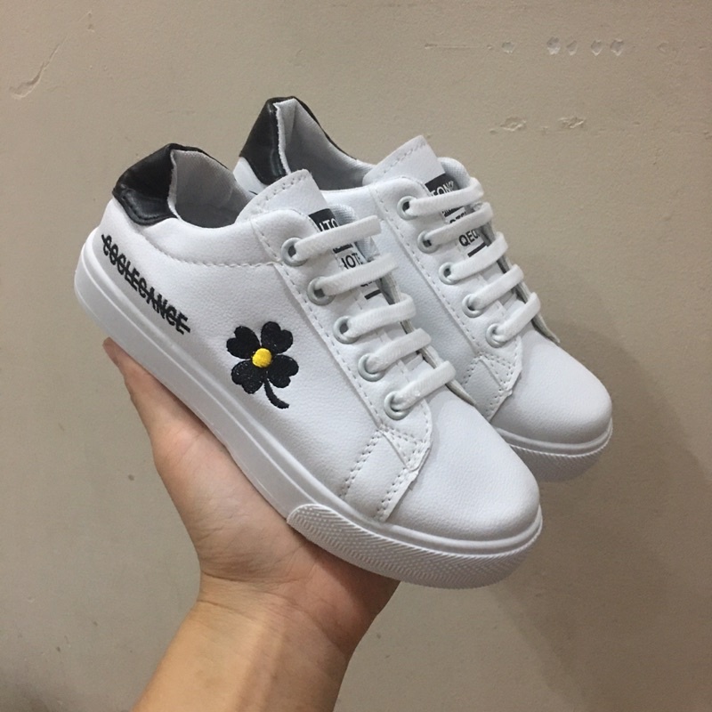[Trắng COOL] Giày thể thao cho bé T28