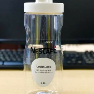 Bình nước nhựa Lock&lock