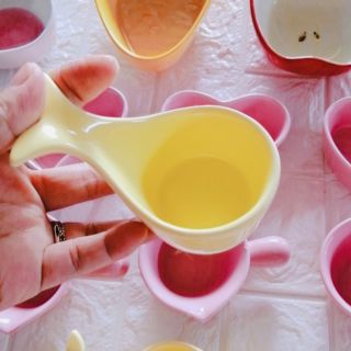 Chén sứ ăn dặm cho bé hình cá heo