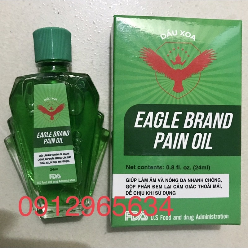 Dầu gió xanh Eagle Brand Pain Oil giúp làm ấm và nóng da nhanh chóng, dễ chịu 24ml hàng Việt Nam