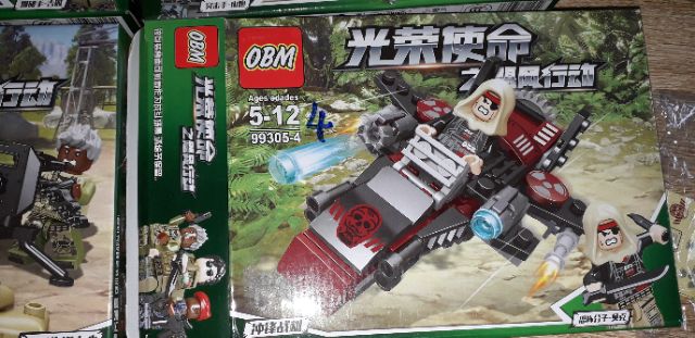 Lắp ráp 1 hộp Lego Battergruond 99305 có nhiều chi tiết