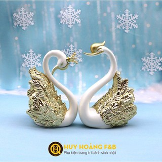 Cặp thiên nga vàng bạc trang trí bánh