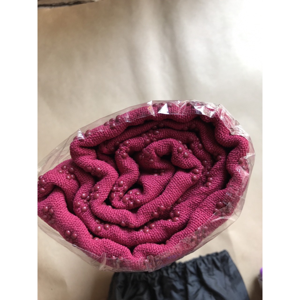 Khăn trải thảm tập Yoga, Gym Microfiber chống trượt, thấm mồ hôi Cực Tốt Galeco