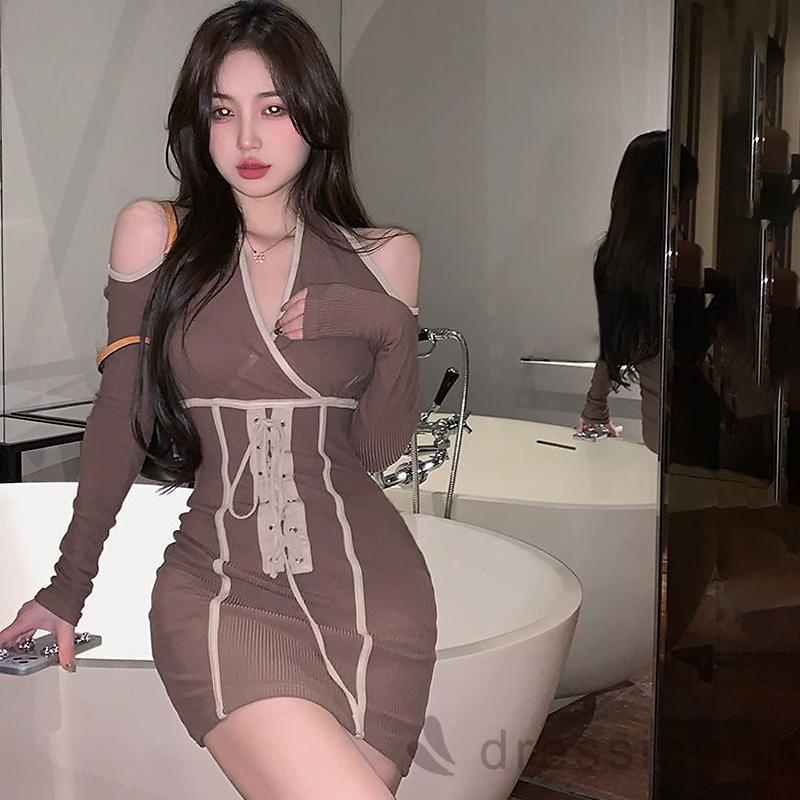 Đầm Tay Dài Cổ Chữ V Hở Lưng Màu Sắc Tương Phản Dành Cho Nữ