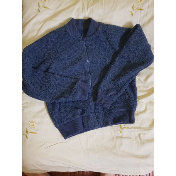 Áo lông cừu Uniql0 kéo khóa bomber