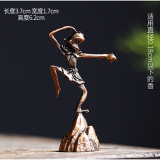 Đế cắm nhang, thắp nhang hình Tôn Ngộ Không Tề Thiên Đại Thánh