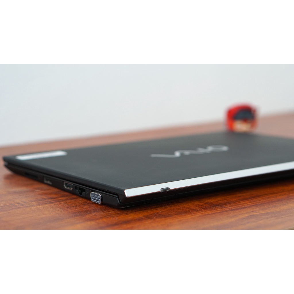 Laptop Vaio Pro PG i5-8250, Ram 8g, Bộ nhớ 256g, màn Full HD 13.3'. Mỏng nhẹ 1kg, tinh tế, thanh lịch