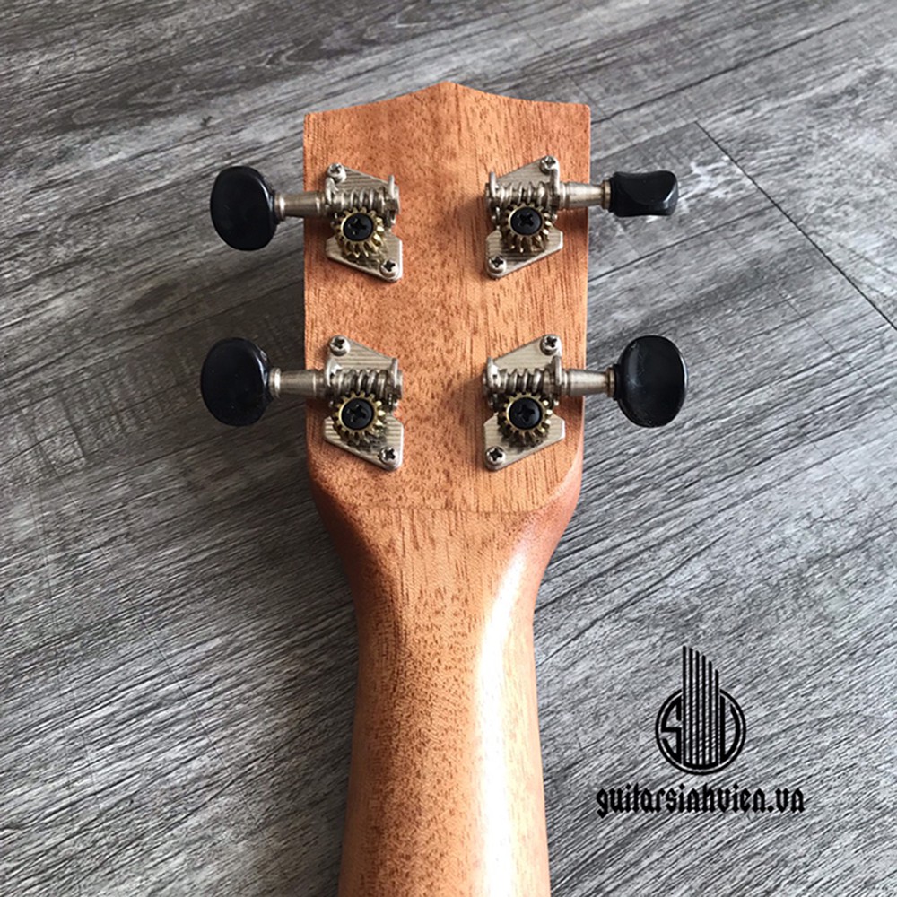 Đàn ukulele tenor size 26 - âm vang tặng 4 phụ kiện có capo, bao đàn và phím gảy