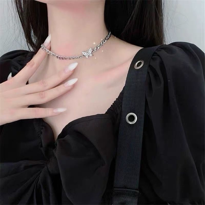 Dây Chuyền Choker cho nữ - mặt hình bướm đính đá cực đẹp