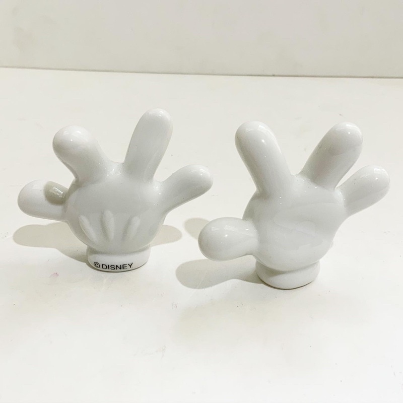Cặp tay chuột Mickey sứ hãng Disney