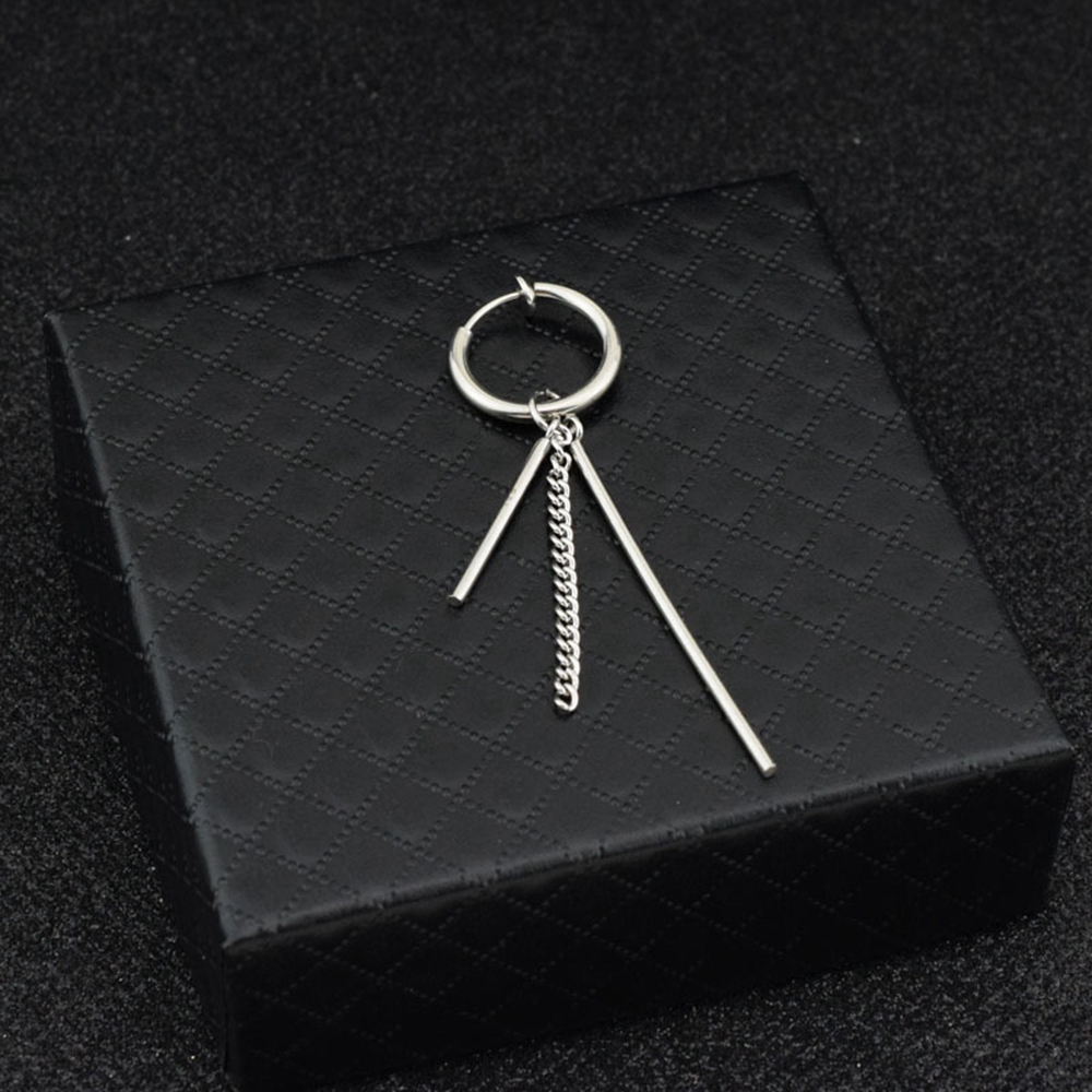 Bông Tai Dáng Dài Phối Tua Rua Phong Cách Punk Thời Trang