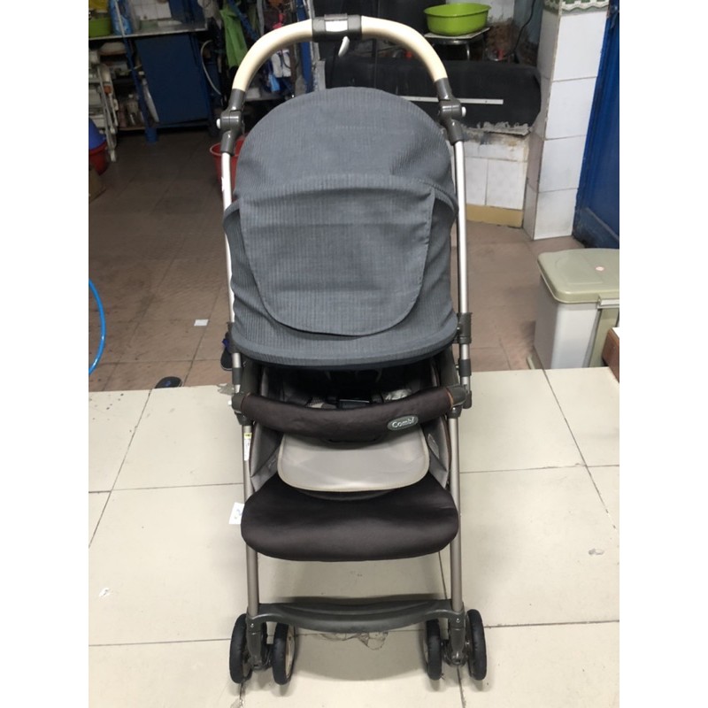 Xe Đẩy Combi Ricco W 2 chiều