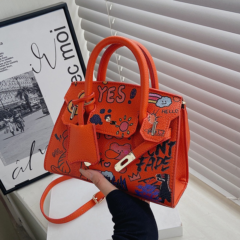 Túi Xách Đeo Vai Họa Tiết Hoạt Hình Graffiti Phong Cách Âu Mỹ 2022 Thời Trang Cho Nữ