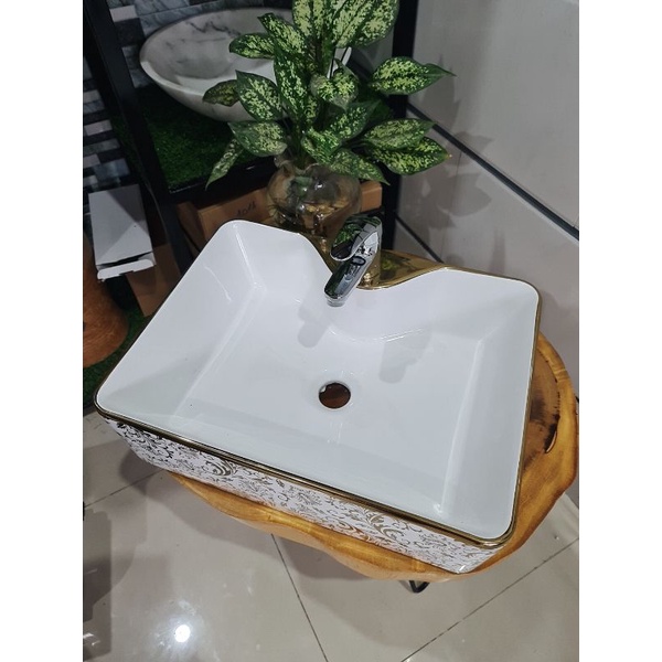 Lavabo sứ họa tiết hoa cao cấp